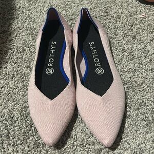 Rothy’s Petal Points